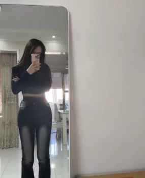 一个大学生兼职妹子